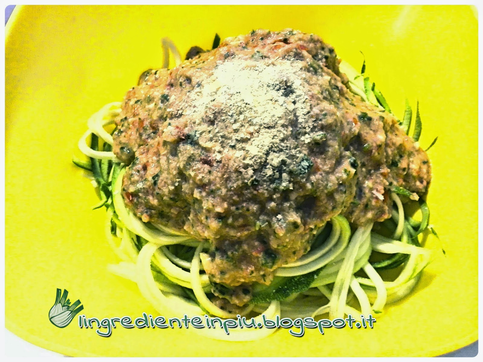 Ricetta Crudista Spaghetti Di Zucchine Con Pesto Di Mandorle Ricetta