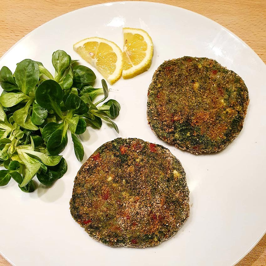 Spinacine con tofu e pomodori secchi