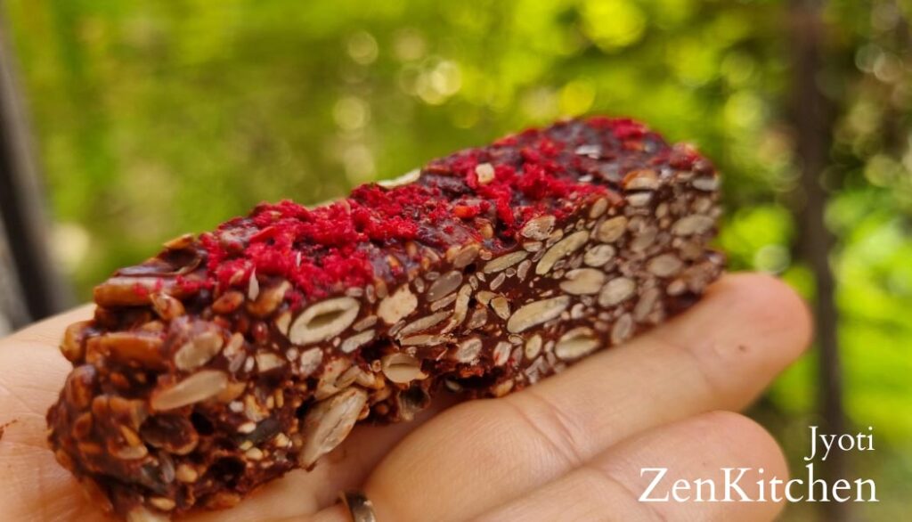 Croccante di semi e cioccolato fondente senza zuccheri aggiunti