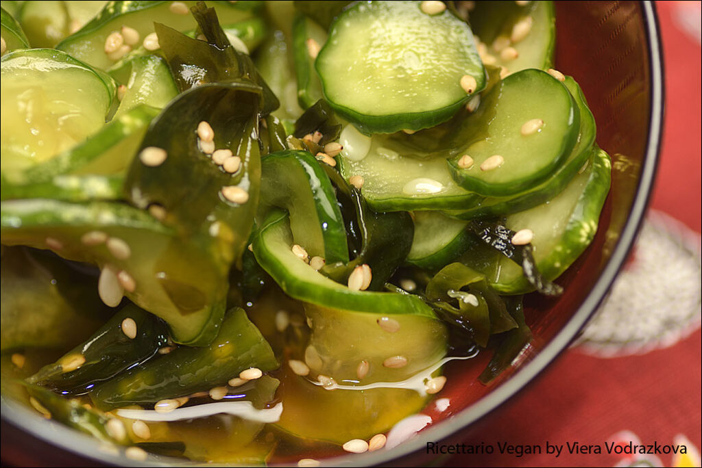 Sunomono – insalata giapponese con cetrioli e wakame