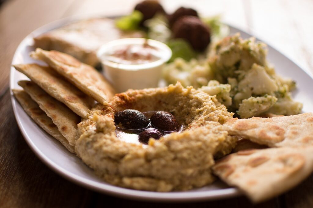 Hummus di lenticchie: la ricetta con tante varianti