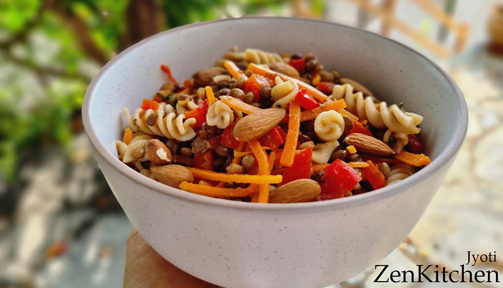 Insalata di fusilli con lenticchie e limone fermentato