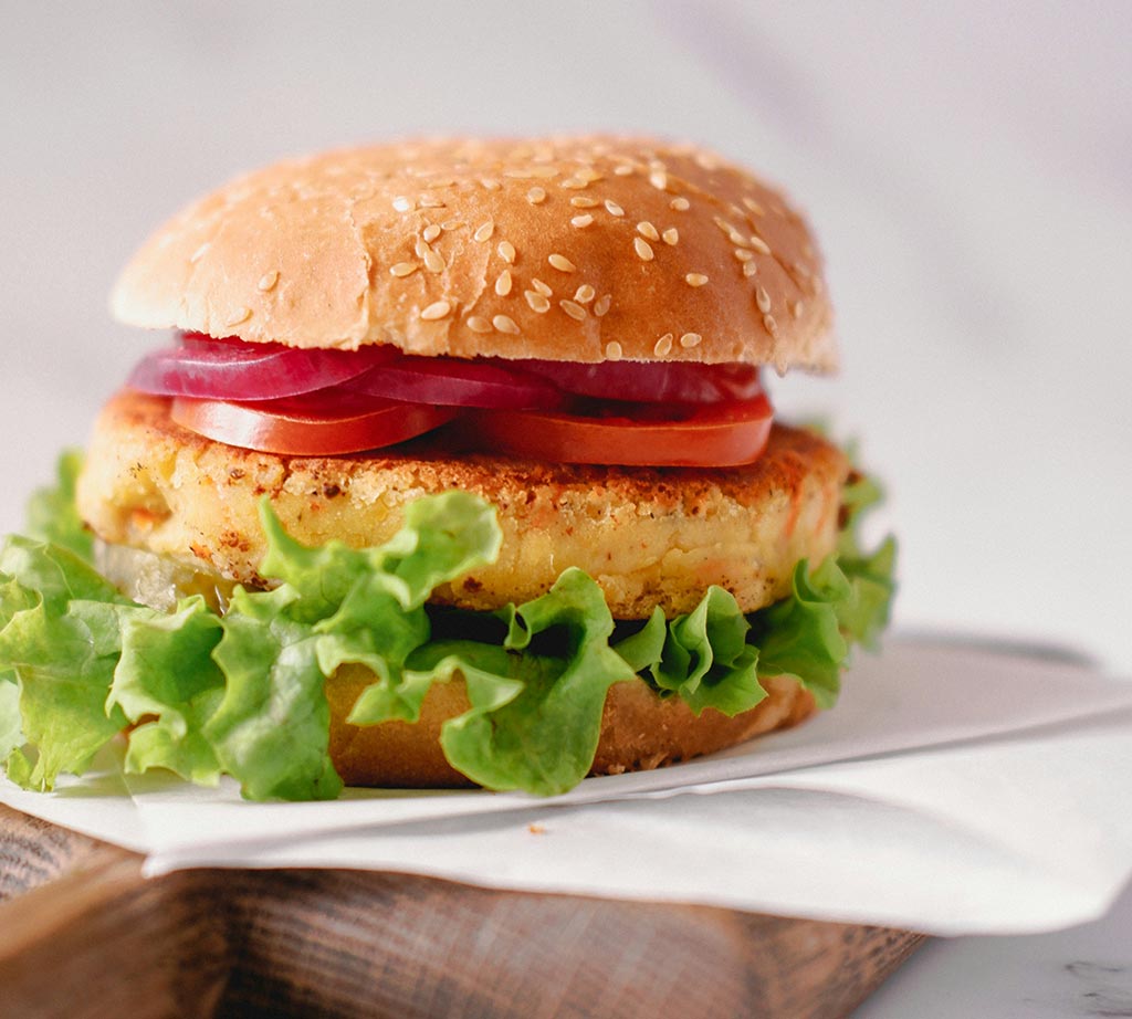 Burger di lenticchie rosse vegan e senza glutine